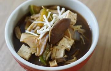 Easy Miso Soup: A 4 Ingredient Recipe