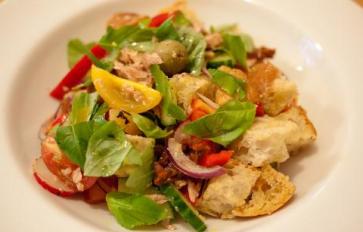 Say Goodbye to Summer With This Panzanella Salad Recipe (Vegan)