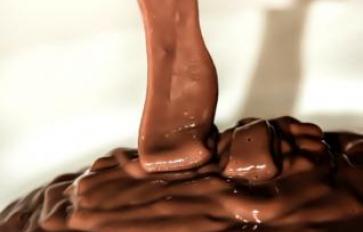 Recipe: Chocolate Avocado Pudding (Vegan)