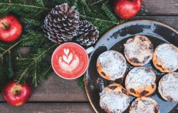 5 Ideas For A Healthy & Organic Holiday Party Food Spread