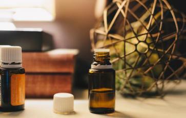 Essential Oil Essentials: What Is Safe Oil Usage?