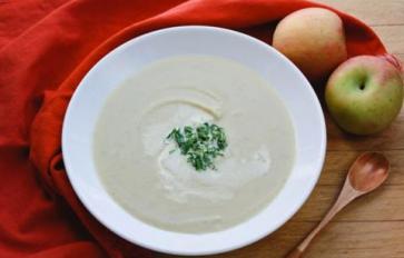 Meatless Monday: Parsnip Apple Soup For Your Fall Wellness Ritual 