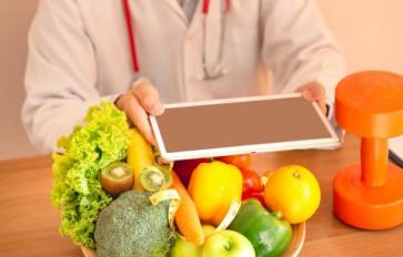 Why (& How) Doctors Are Prescribing Healthy Meals As Medicine