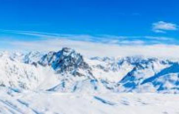 The Physical & Mental Benefits Of Skiing & Snowboarding 