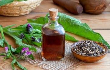 6 Best Herbs For Infused Oils