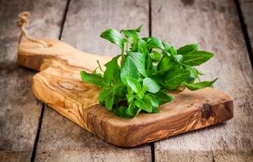 3 Reasons To Eat Basil (Backed By Science)