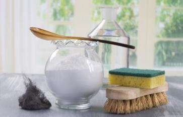 Go Natural With Organic Bathroom Cleaners