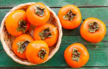 Superfood 101: Persimmons!