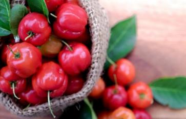 Superfood 101: Acerola (Barbados Cherry)!